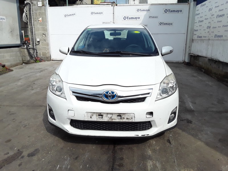 toyota auris del año 2011