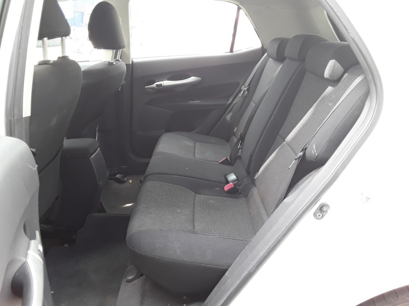 toyota auris del año 2011