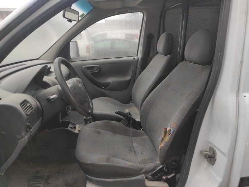 opel combo (corsa c) del año 2003