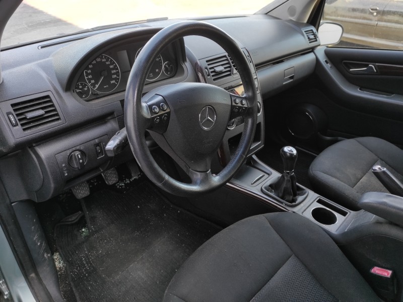 mercedes-benz clase a (w169) del año 2004
