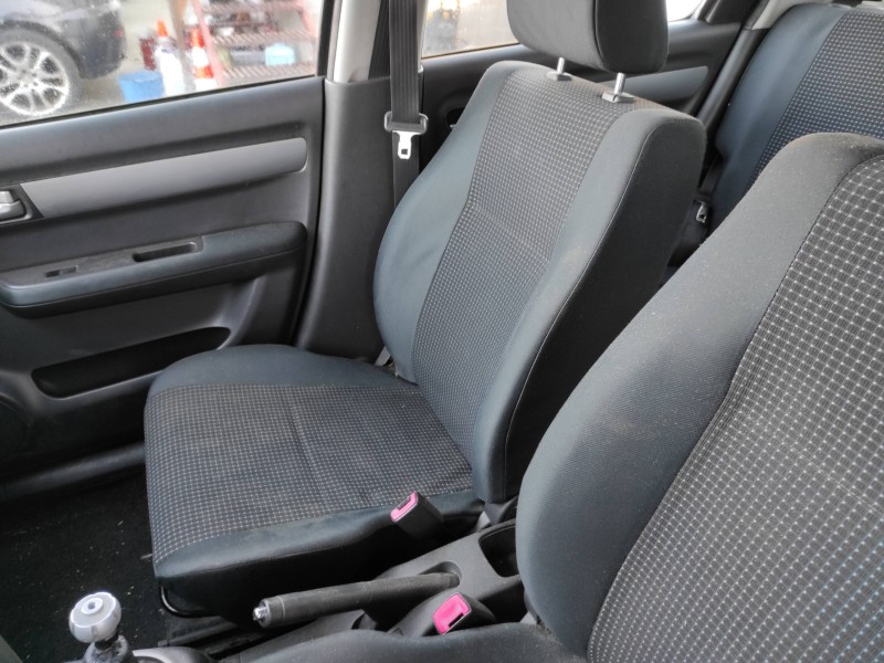 suzuki swift berlina (mz) del año 2006