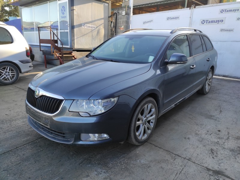 skoda suberb (3t4) del año 2011