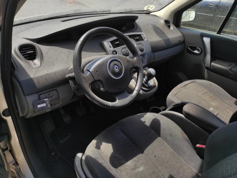 renault scenic ii del año 2008