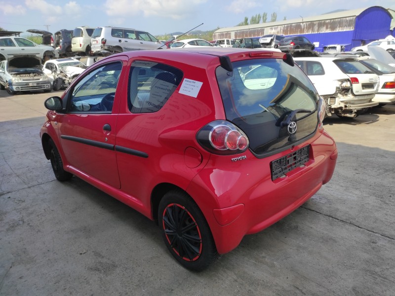 toyota aygo (kgb/wnb) del año 2011
