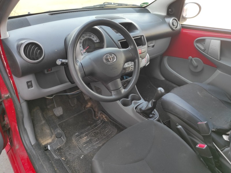 toyota aygo (kgb/wnb) del año 2011