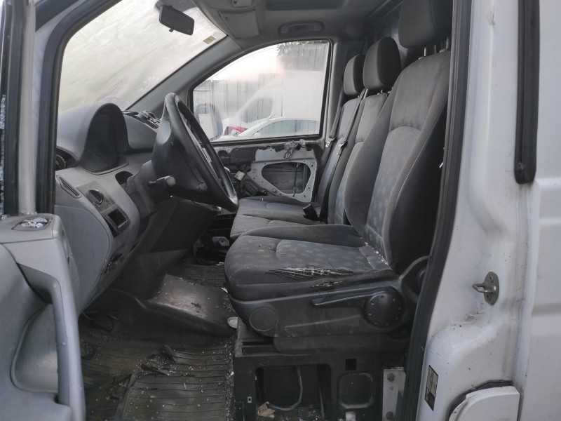 mercedes-benz vito (w639) basic, combi del año 2004