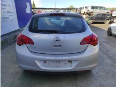 opel astra j lim. del año 2010 2
