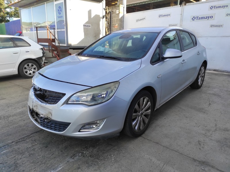 opel astra j lim. del año 2010