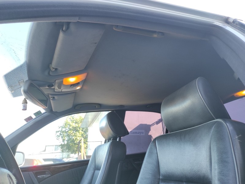mercedes-benz clase e (w210) berlina del año 2000