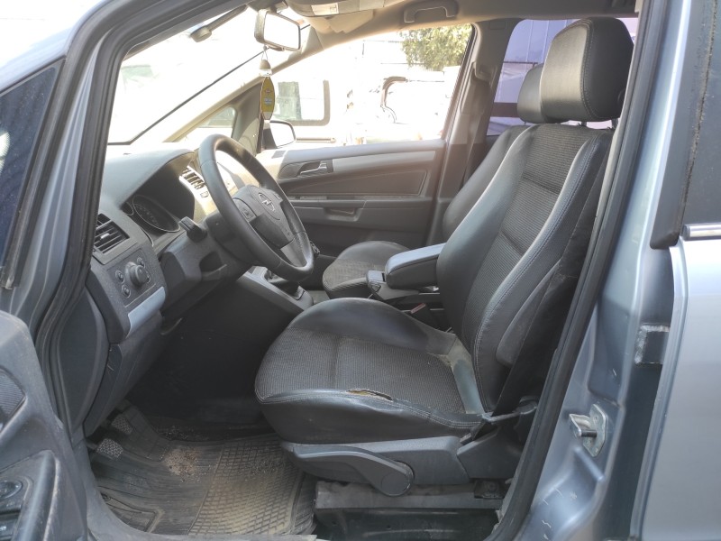 opel zafira b del año 2006