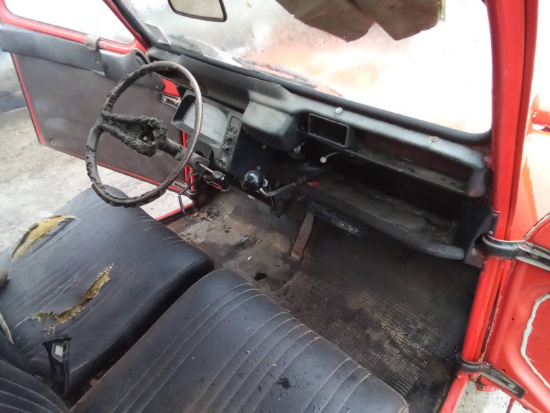 citroën 2cv 6 del año 1981