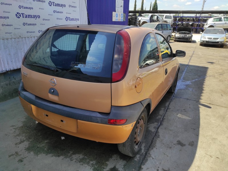 opel corsa c del año 2003