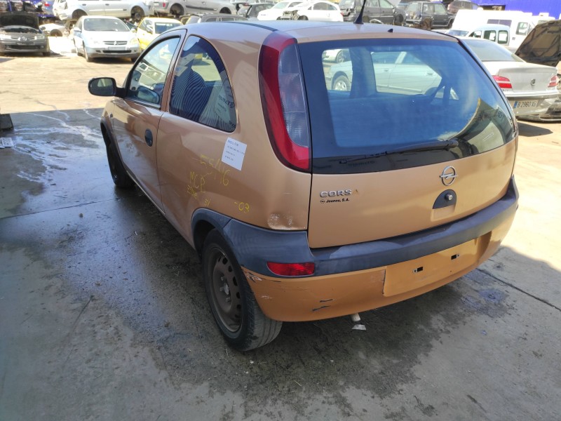 opel corsa c del año 2003