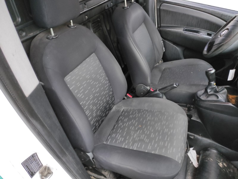 opel combo d del año 2014