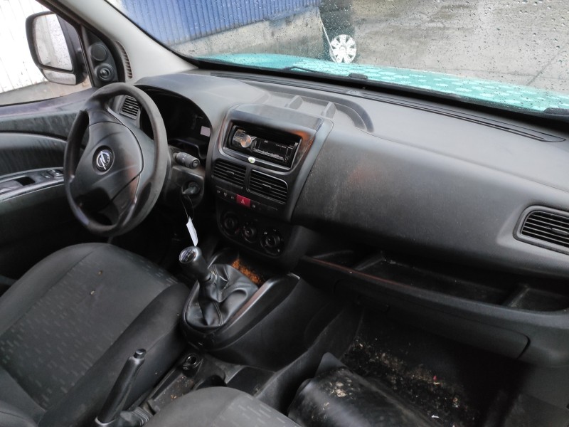 opel combo d del año 2014