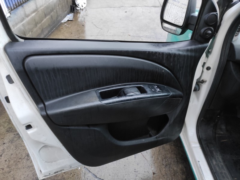 opel combo d del año 2014