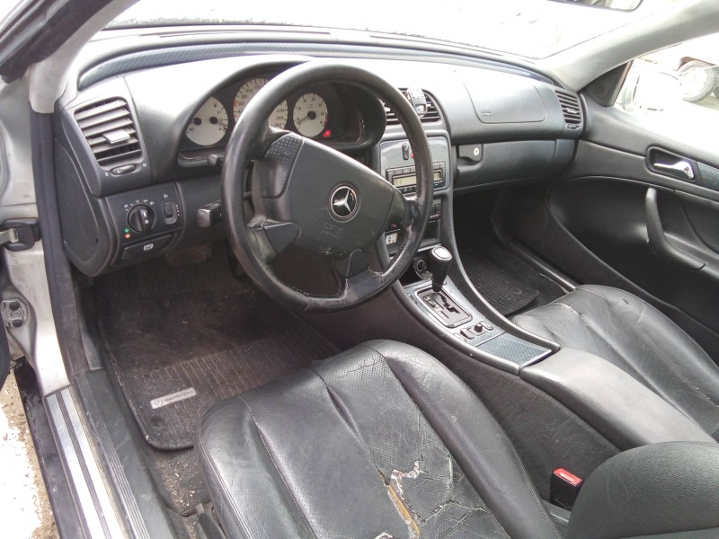 mercedes-benz clase clk (w208) coupe del año 1998