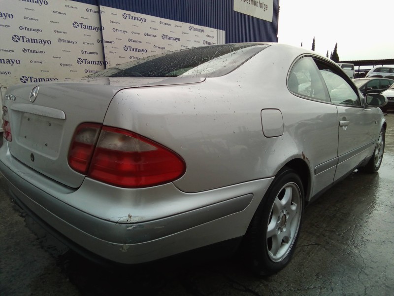 mercedes-benz clase clk (w208) coupe del año 1998