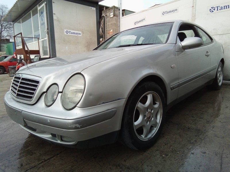 mercedes-benz clase clk (w208) coupe del año 1998