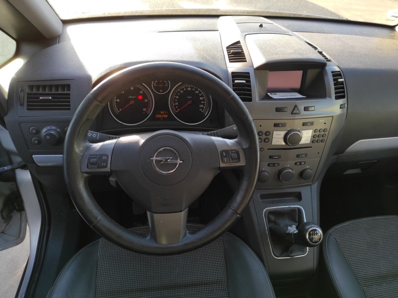 opel zafira b del año 2007
