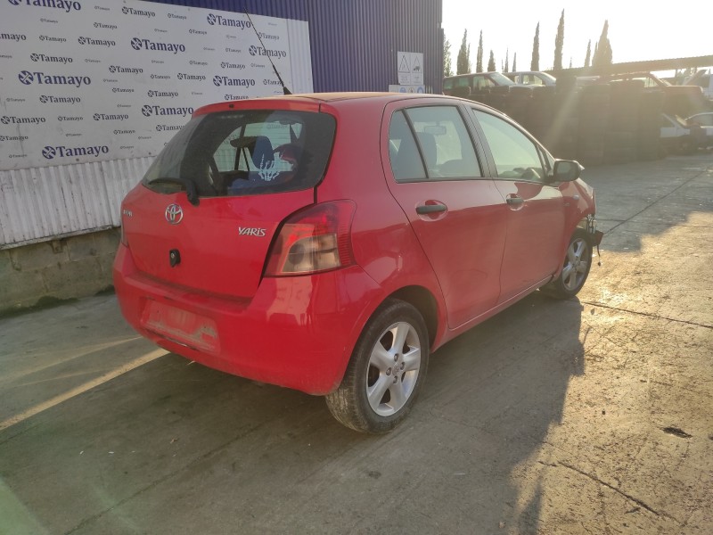 toyota yaris del año 2008