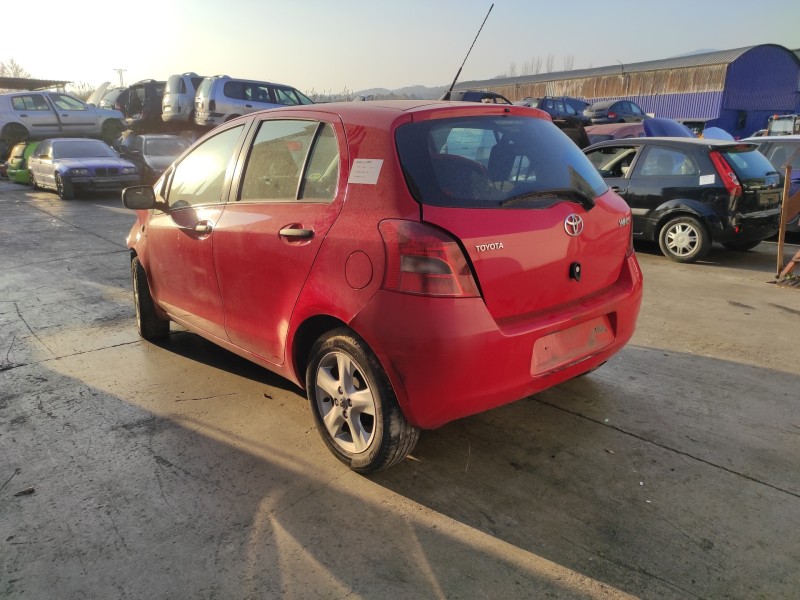 toyota yaris del año 2008