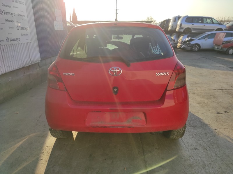 toyota yaris del año 2008