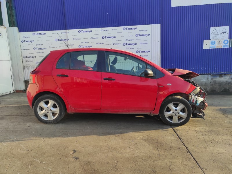 toyota yaris del año 2008
