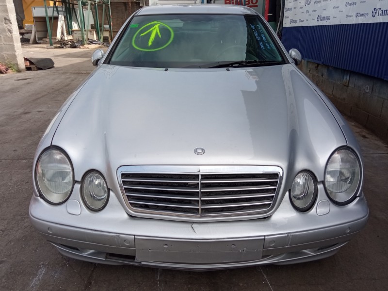 mercedes-benz clase clk (w208) coupe del año 2000