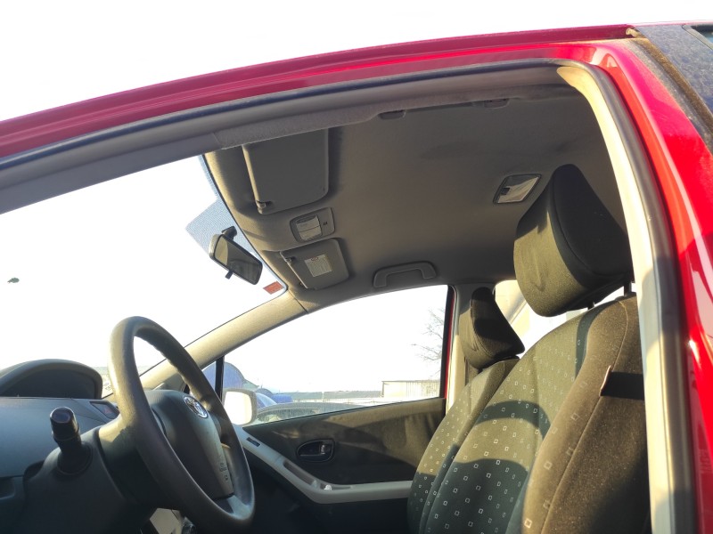 toyota yaris del año 2008