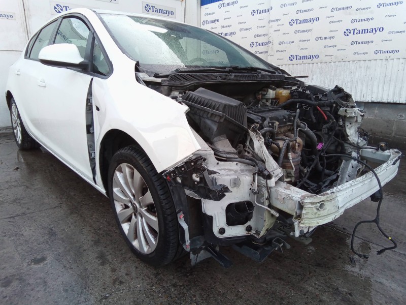 opel astra j lim. del año 2010