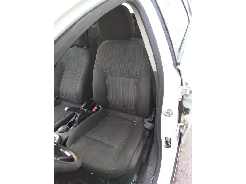opel astra j lim. del año 2010