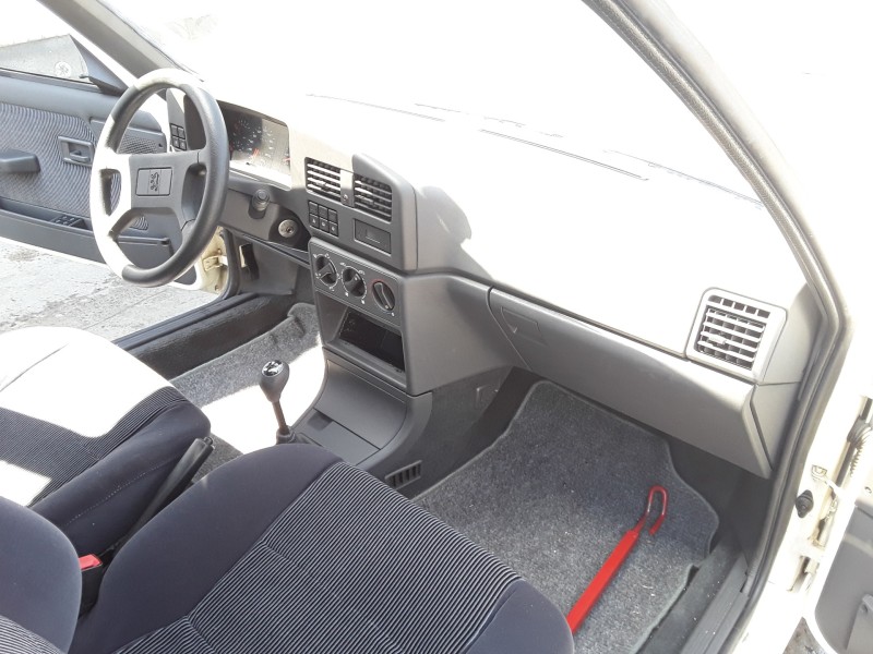 peugeot 309 del año 1990