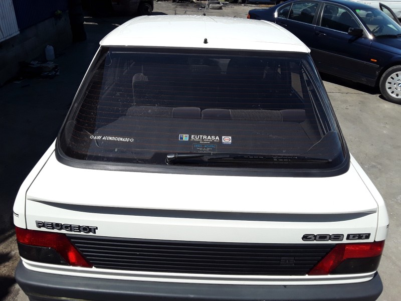 peugeot 309 del año 1990