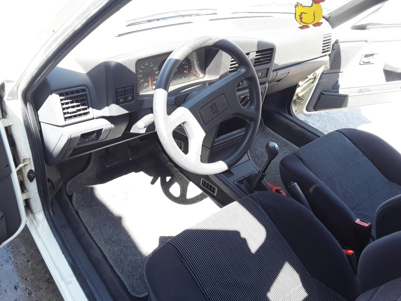 peugeot 309 del año 1990