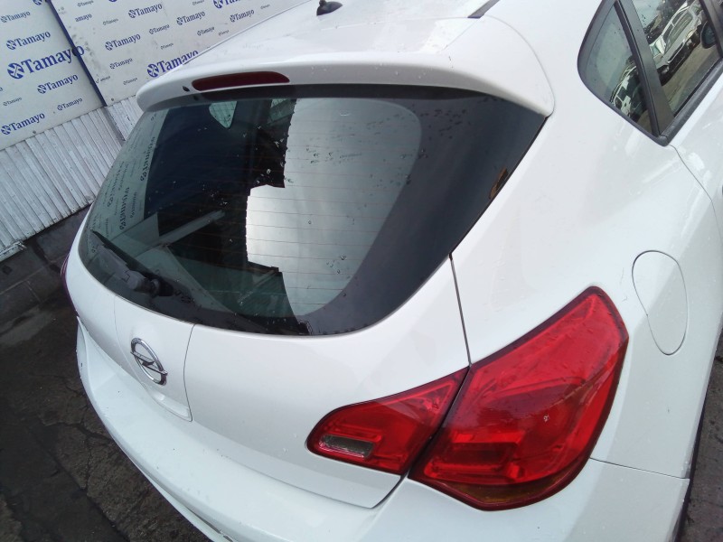 opel astra j lim. del año 2010