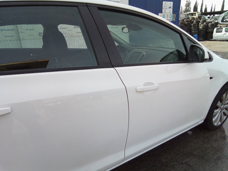 opel astra j lim. del año 2010