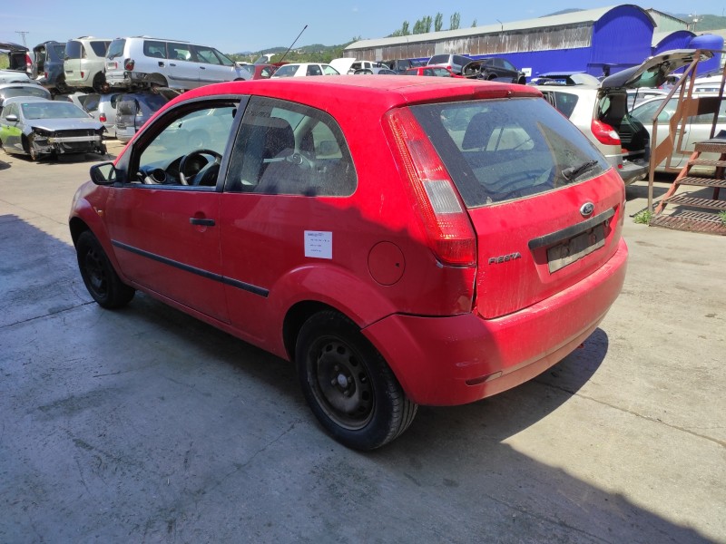 ford fiesta (cbk) del año 2004