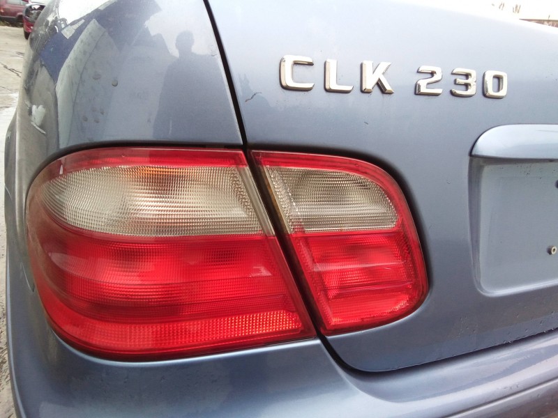 mercedes-benz clase clk (w208) coupe del año 2000