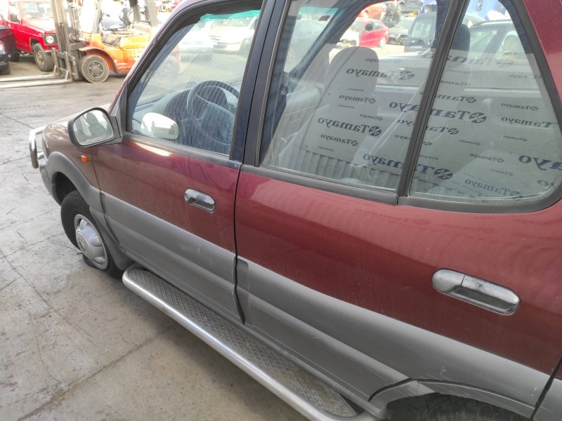 tata safari (42_fd) del año 2001