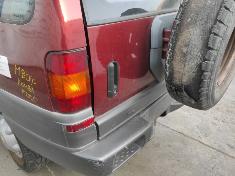 tata safari (42_fd) del año 2001
