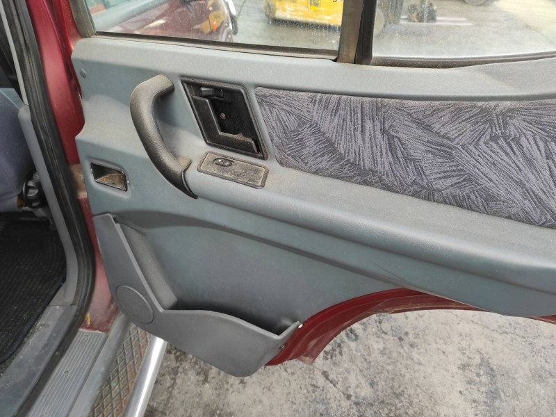 tata safari (42_fd) del año 2001