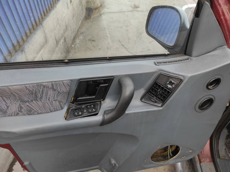 tata safari (42_fd) del año 2001