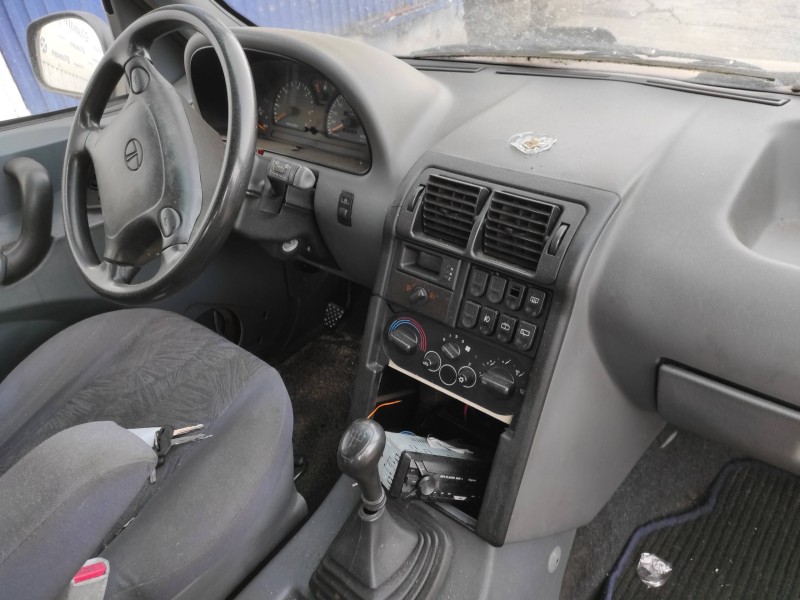 tata safari (42_fd) del año 2001