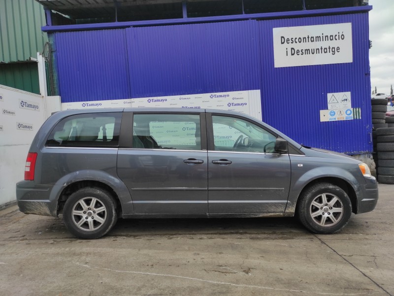 chrysler grand voyager del año 2010