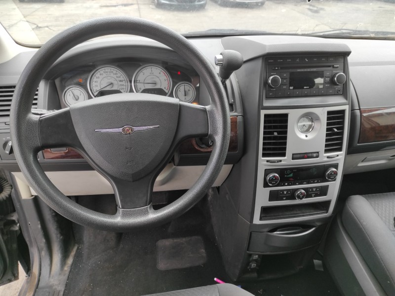 chrysler grand voyager del año 2010