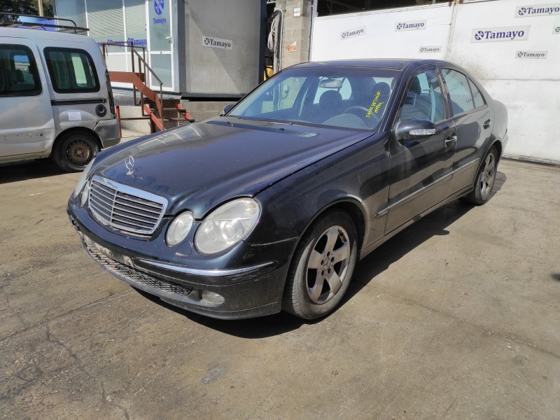 mercedes-benz clase e (w211) berlina del año 2005