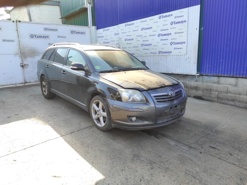 toyota avensis berlina (t25) del año 2006