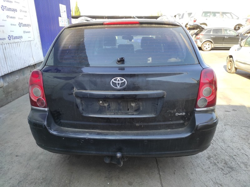 toyota avensis berlina (t25) del año 2006