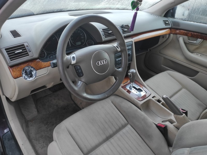 audi a4 berlina (8e) del año 2001